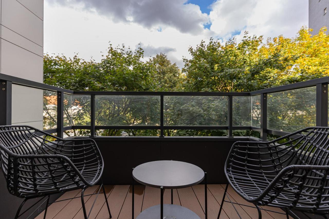 Srodmiescie Warsaw Muranow Apartments With Parking By Noclegi Renters Exterior photo